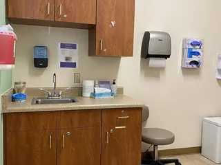 Dove Mountain Health Center & MHC Urgent Care