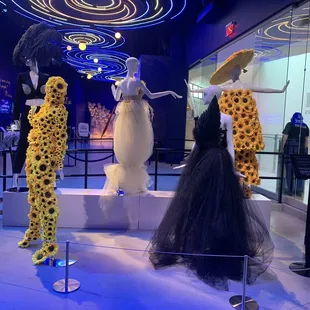 Fashion inspired by Van Gogh's art