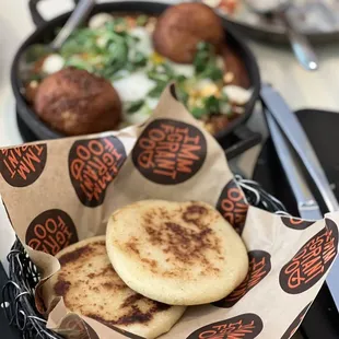 Mmm warm arepas