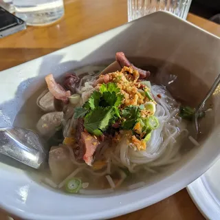 Noodle Soup (Kuay Tiew Naam)