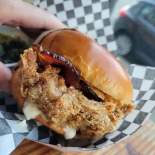 Deluxe fried chicken sandwich