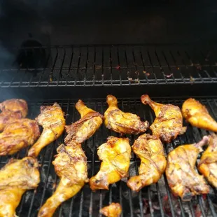 food, chicken, fried chicken wings, chicken wings, fried chicken, chicken wings and fried chicken, bbq wings, poultry, bbq chicken