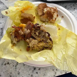 Bread was stale and falling apart as u can see in this pic