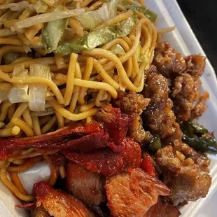 food, ramen and noodles