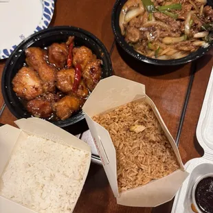 General Tso&apos;s Chicken Dinner &amp; Mongolian Beef Dinner