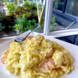 Scrambled eggs with prawns - lots of plump and fresh prawns with soft scrambled eggs, my favorite there (04/2024)