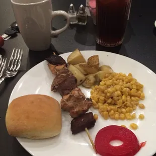 Was expecting more food.