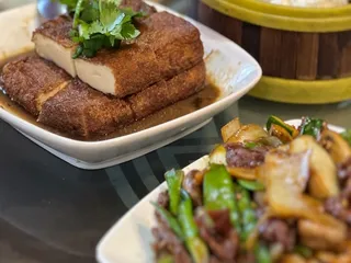 Four Seasons Chinese Restaurant