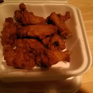 Fried chicken wings