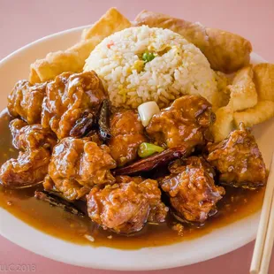 General Tso's Chicken Lunch Special