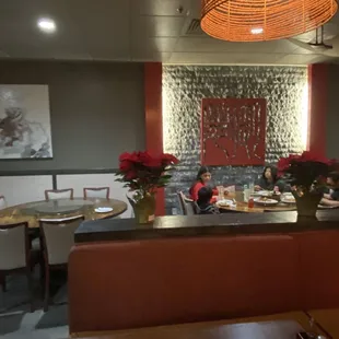 Nice round tables available w/lazy Susan's in middle to pass food around to share family style.