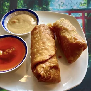 Chicken Spring-Roll with orange sauce &amp; hot mustard