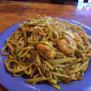 Shrimp Lo Mein-hot and yummy!
