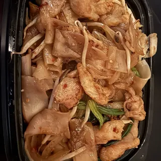 Chicken Chow Fun