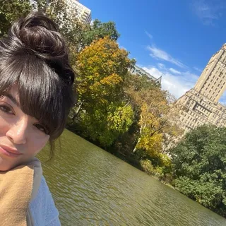 Mia S.