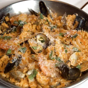 Paella (Seafood &amp; Rice Imperial Style)