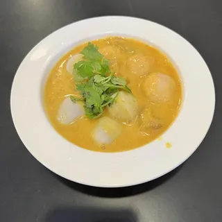 Curry Fish Ball and Pork Skin
