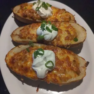 Beef and chorizo potato skins