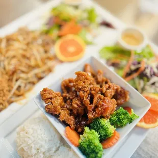 Lunch Specials everyday! 11:00 am - 2:00 pm