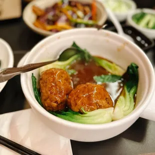 ramen and noodles, food