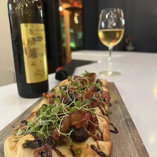 Fig and Prosciutto Flatbread