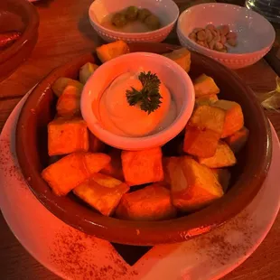 Patatas bravas