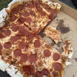 Fantastic food truck! Excellent pizza!
