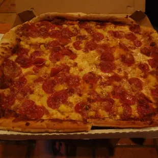 Gorganzola, Pepperoni, and fresh pineapple!