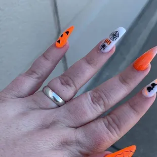 Disney Halloween nails!!