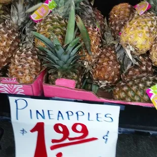 $2 for pineapples? I think we have a smoothie coming up. Yes. ;/