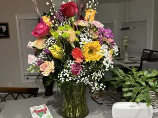 Balloons & Blooms