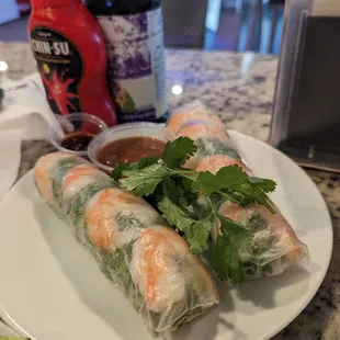 Shrimp soft rolls