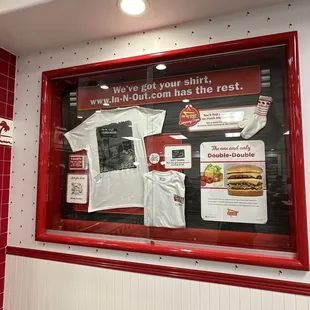 ows a t - shirt display