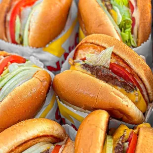 ows a tray of hamburgers