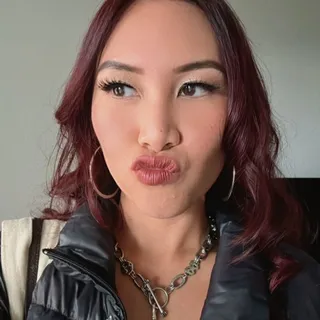 Kat D.