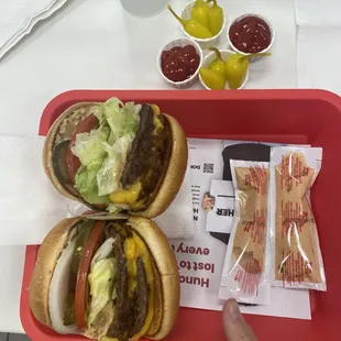 Double double, cheeseburger, extra spread, chilis &amp; ketchup