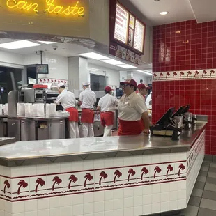 Order counter and kitchen