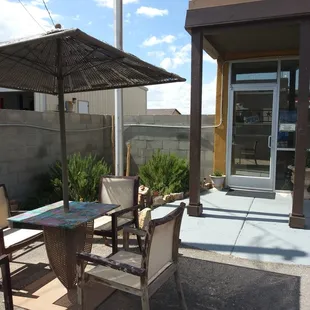 FS Picnic Table and G raden