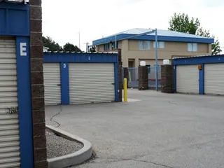 Golden Target Self Storage