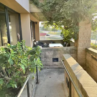 Private outside seating area to reserve