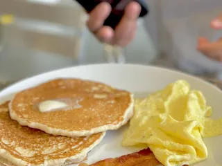 The Happy Hawaiian Cafe