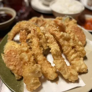 Tempura shrimp and vegetables! So yummy