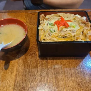Pork cutlet gyudon