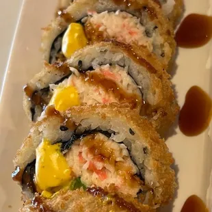 Dynamite Tempura roll. Delicious explosión for your mouth!