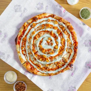 BUFFALO CHICKEN PIZZA