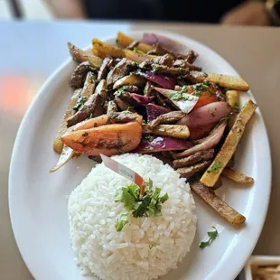 Lomo Saltado