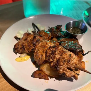 ANTICUCHOS
