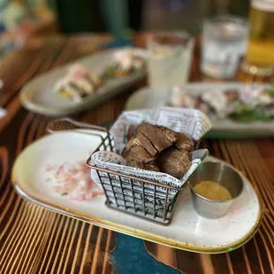 CHICHARRON