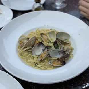 Linguine vongole