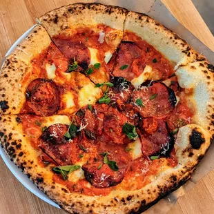 Spicy Sopresatta Pizza | Instagram: @telephonesmoothie